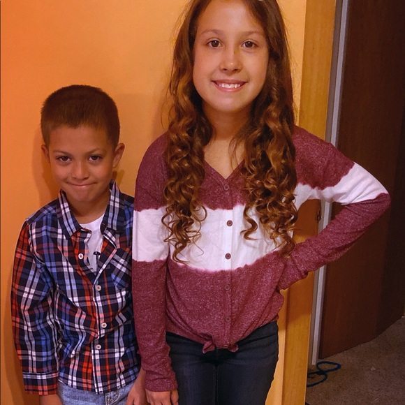 Meet your Posher, Amy POSH ADMINISTRATOR !! - Picture 2 of 15